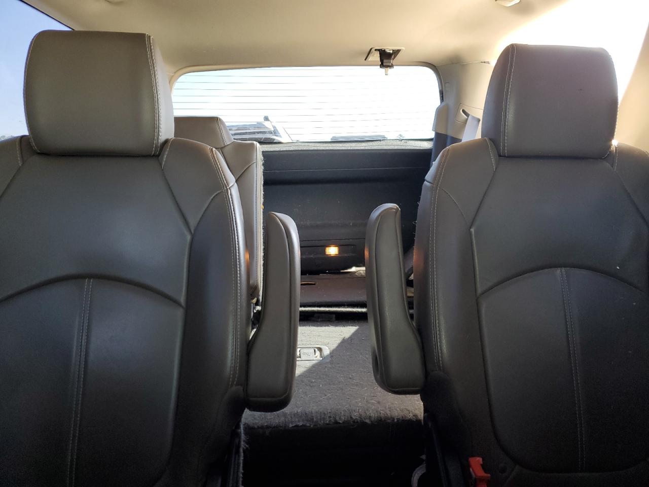 2016 GMC Acadia - Image 10