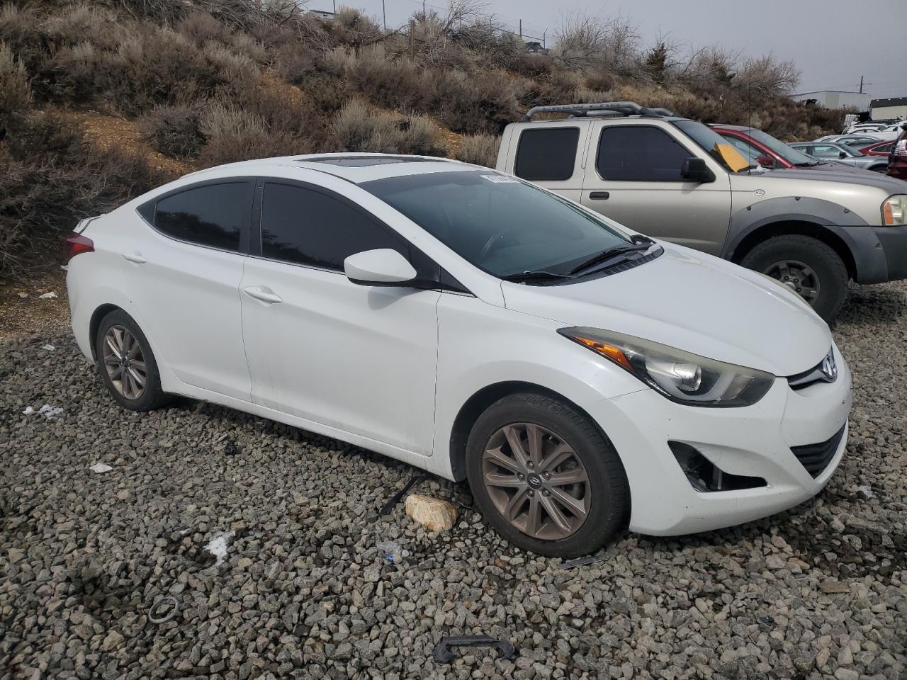 2015 Hyundai Elantra - Image 4