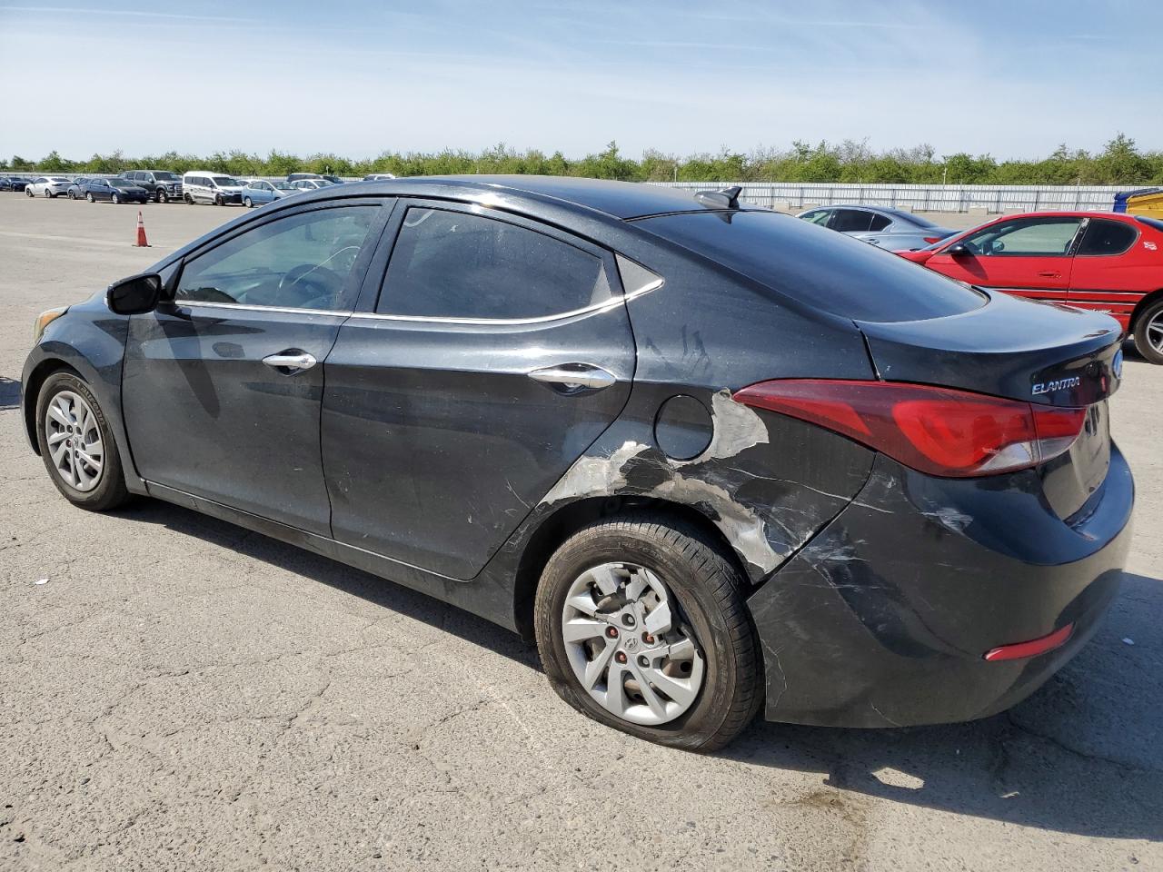 2014 Hyundai Elantra - Image 2