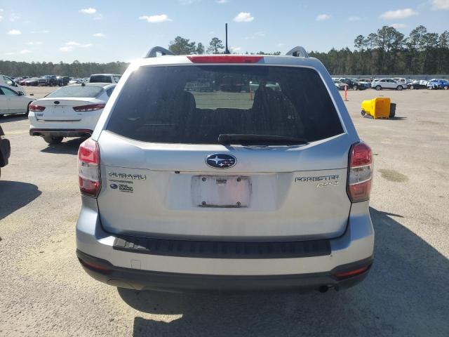  SUBARU FORESTER 2015 Silver