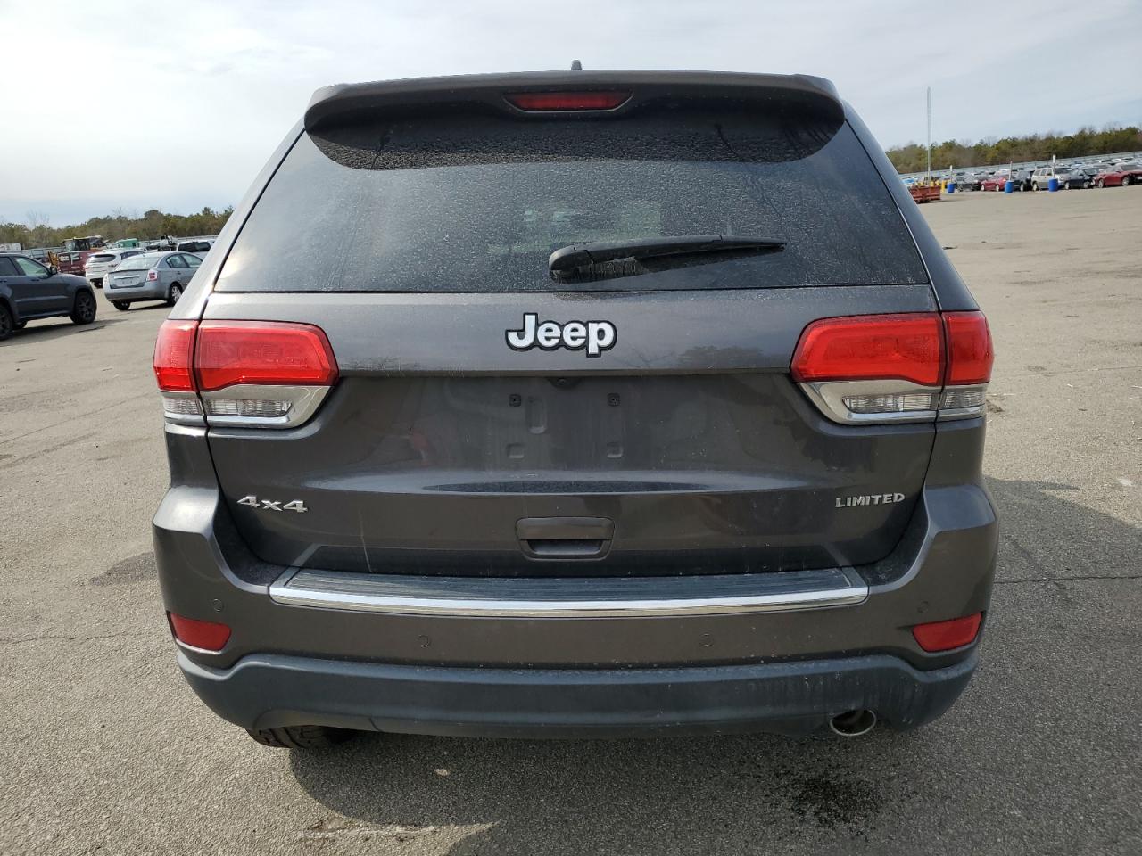 2017 Jeep Grand Cherokee - Image 6