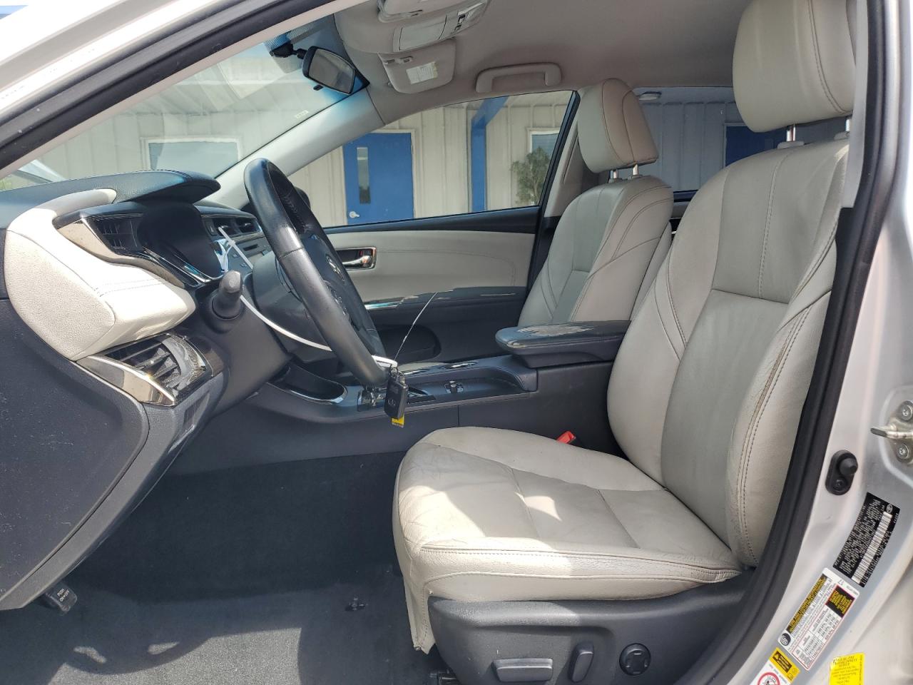 2013 Toyota Avalon - Image 7