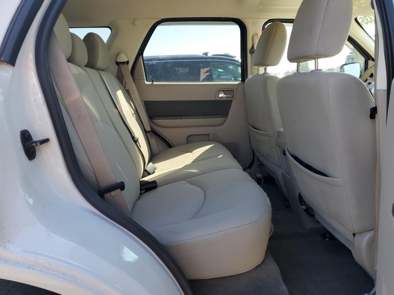 2010 Mercury Mariner - Image 12