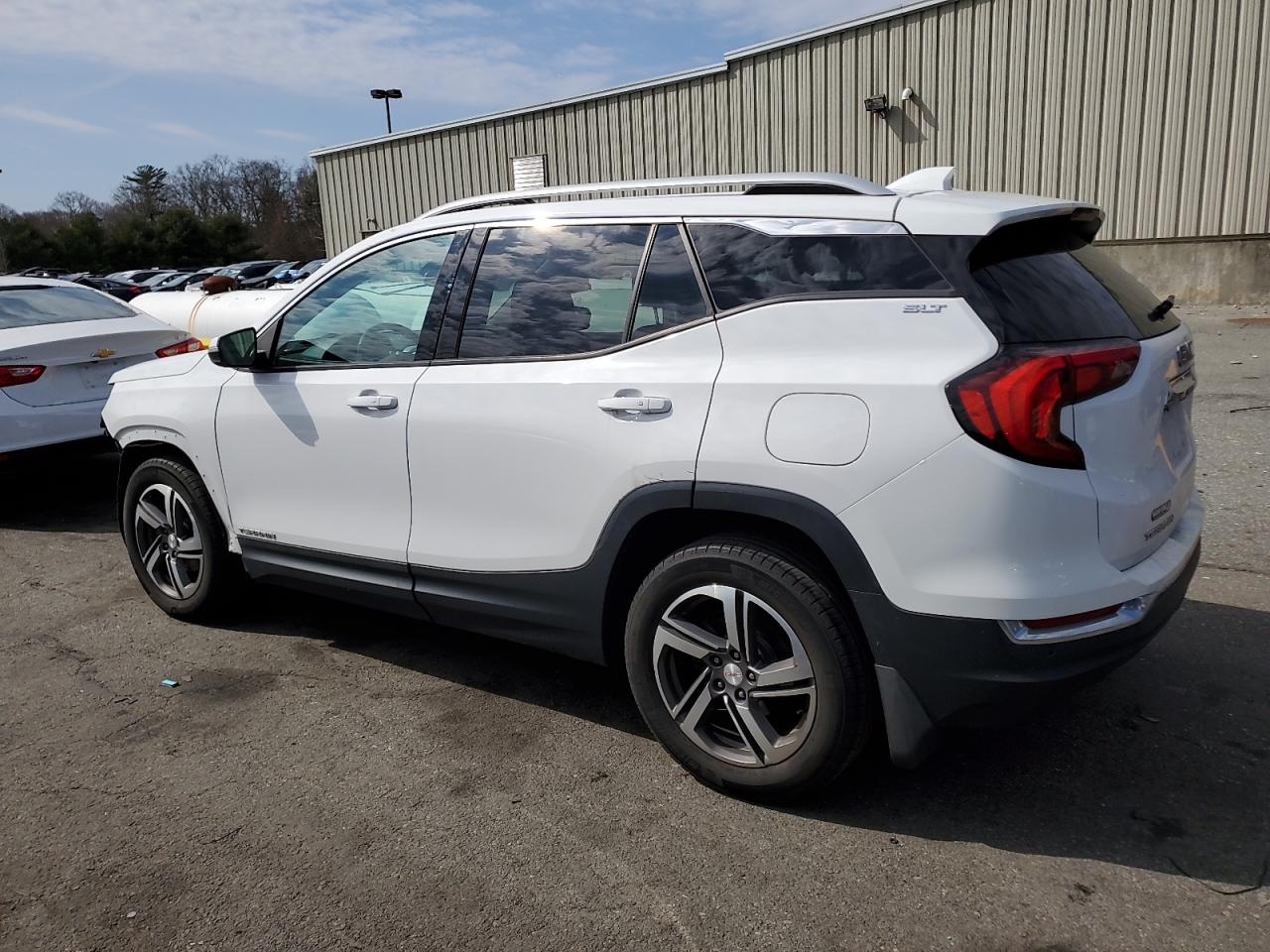 2019 GMC Terrain - Image 2
