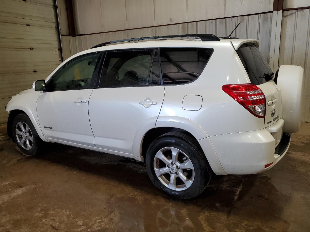 2010 Toyota RAV 4 - Image 2
