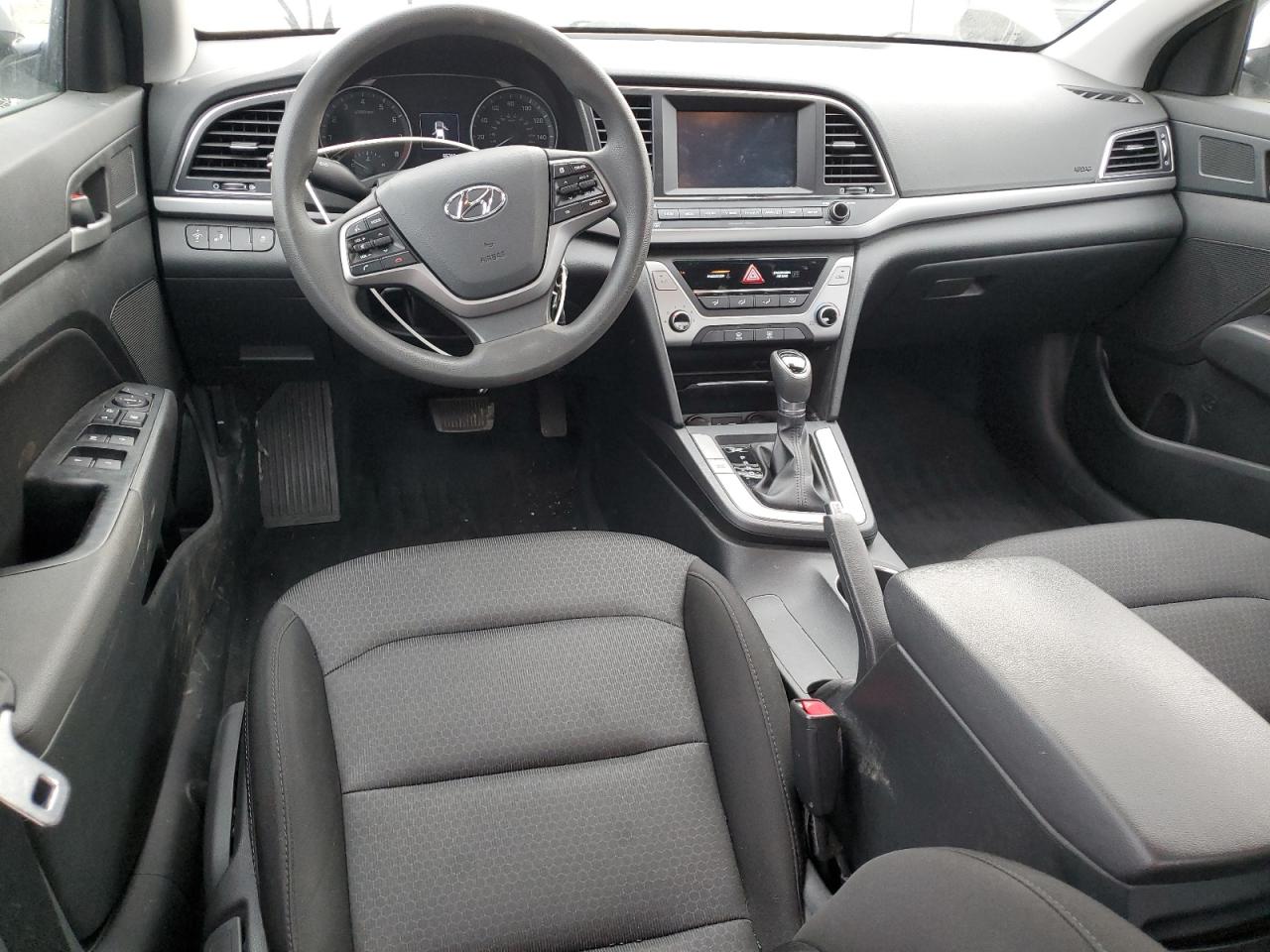 2018 Hyundai Elantra - Image 8