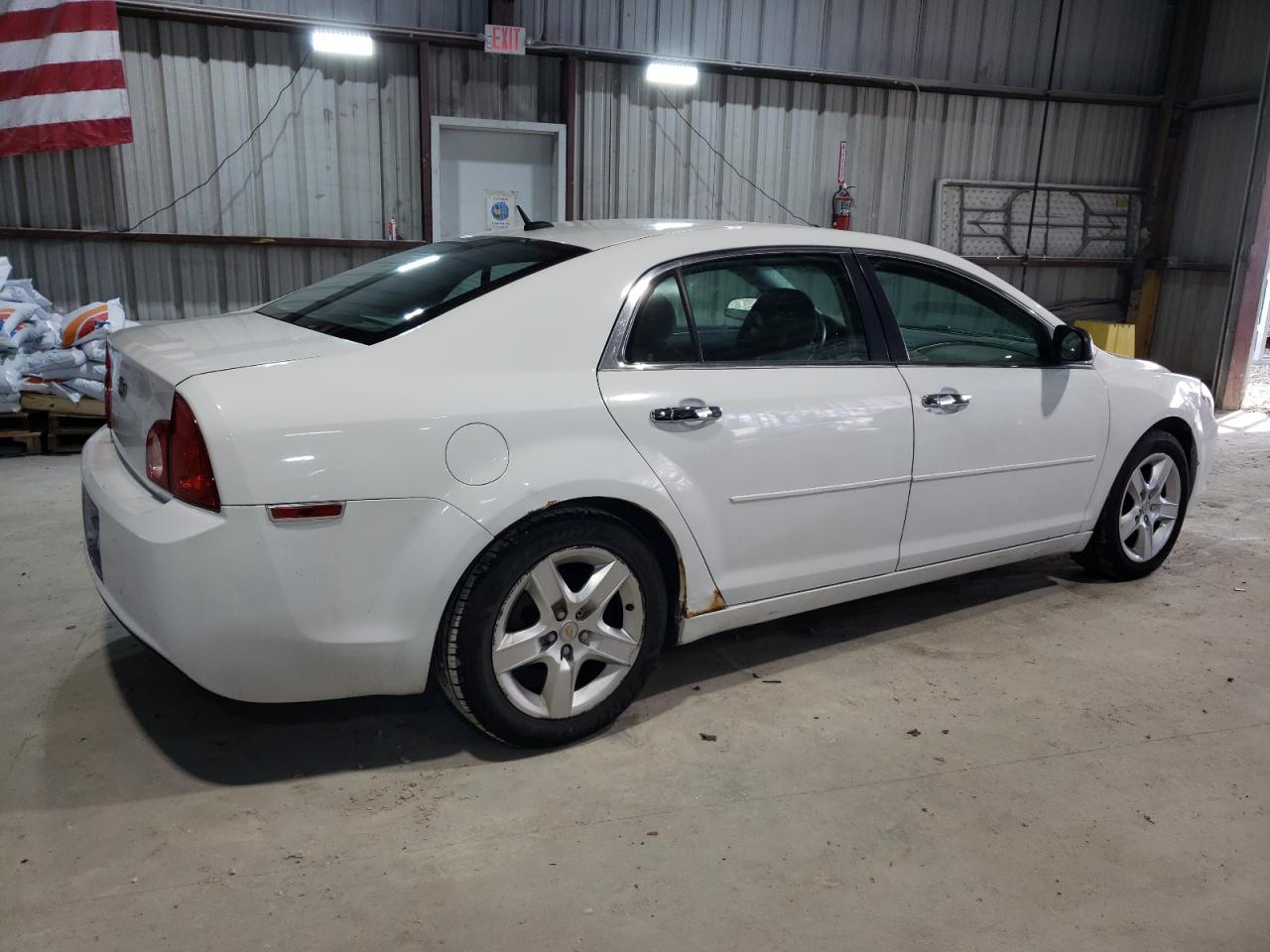 2010 Chevrolet Malibu - Image 3