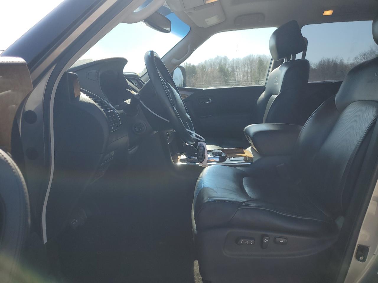 2012 Infiniti QX56 - Image 7