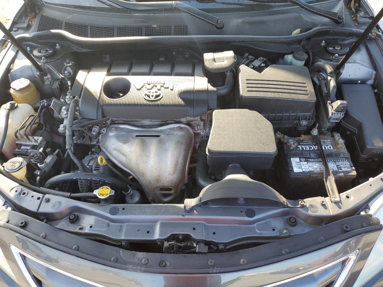 2010 Toyota Camry - Image 13