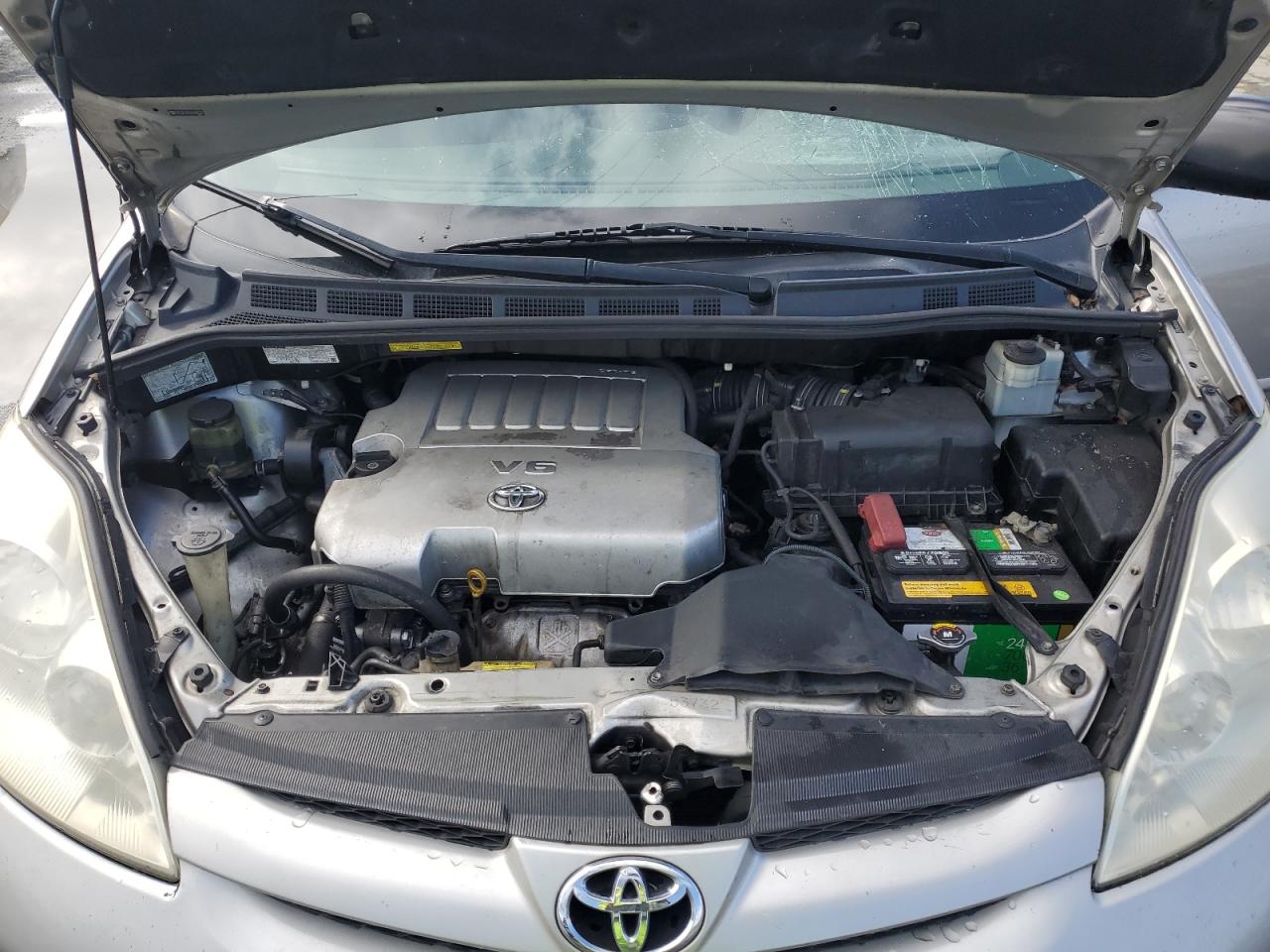 2009 Toyota Sienna - Image 12