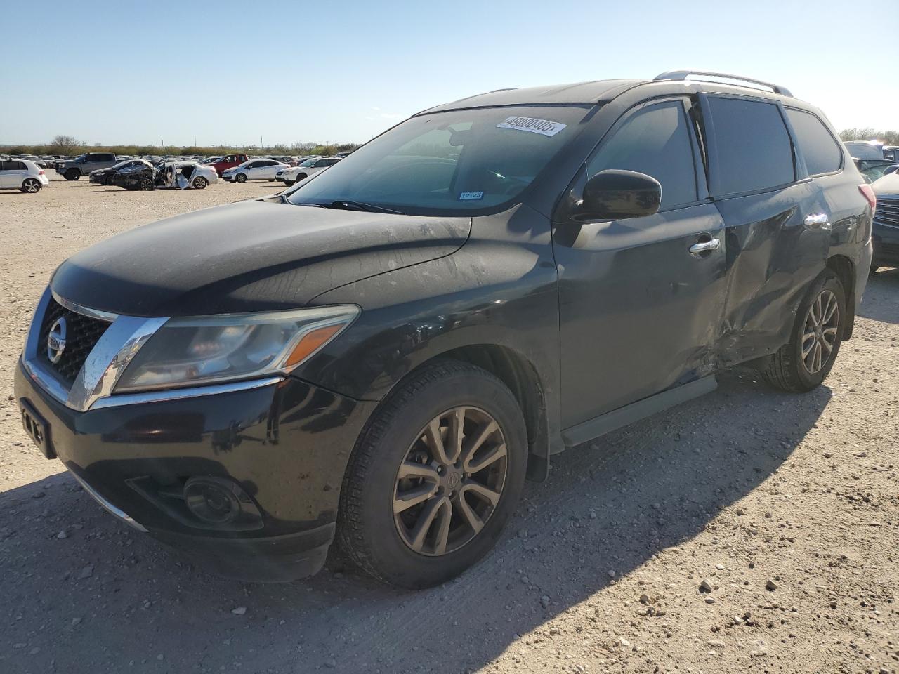 2015 Nissan Pathfinder - Image 1