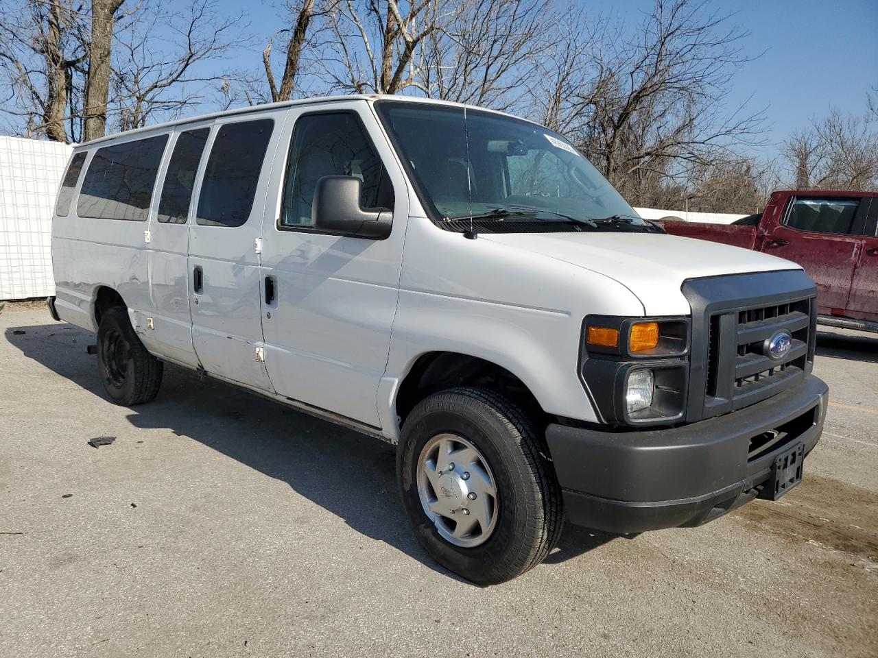 2013 Ford Econoline - Image 4