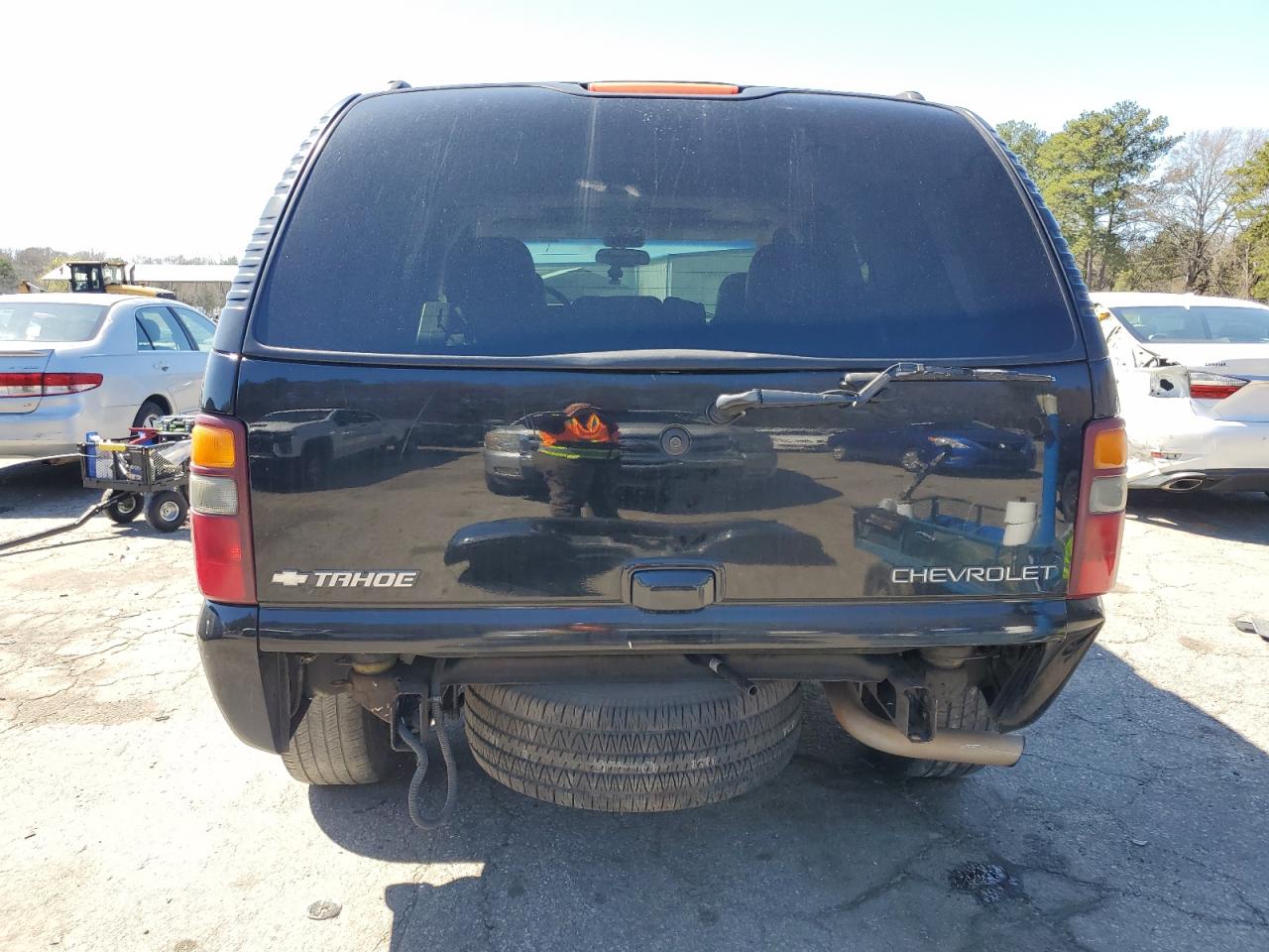 2003 Chevrolet Tahoe - Image 6