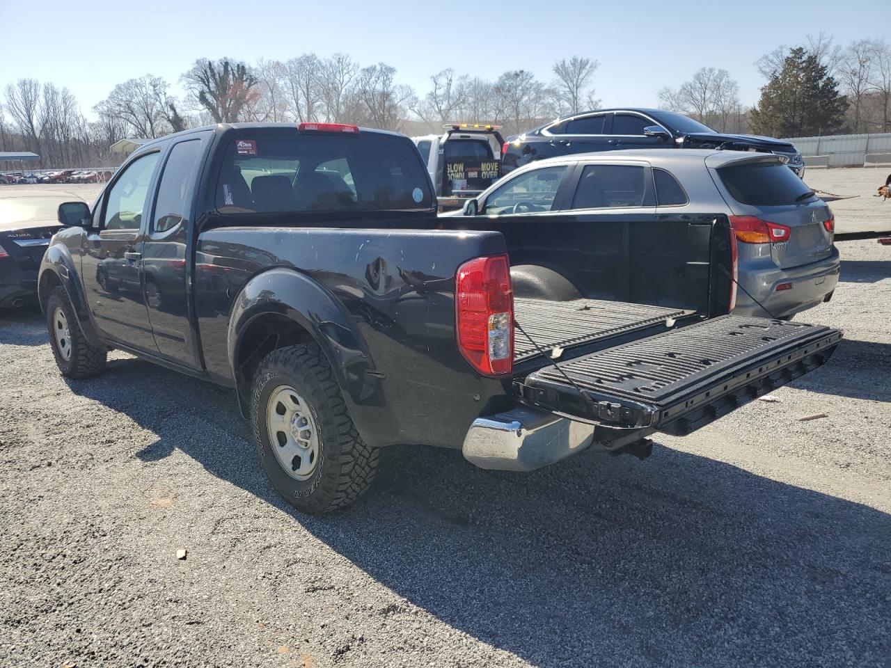 2015 Nissan Navara (Frontier) - Image 2
