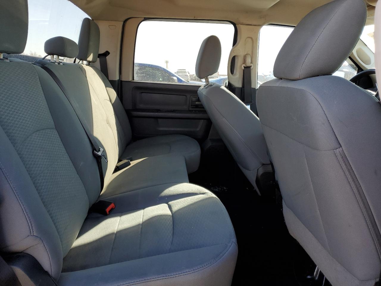 2014 RAM 1500 - Image 10