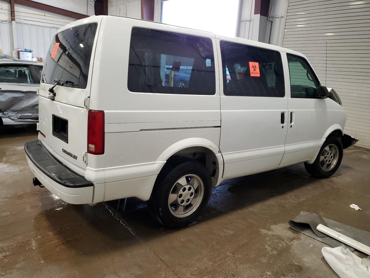 2003 Chevrolet Astro - Image 3