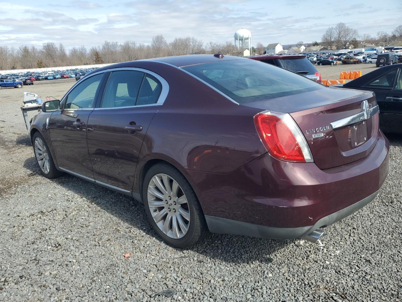 2011 Lincoln MKS - Image 2