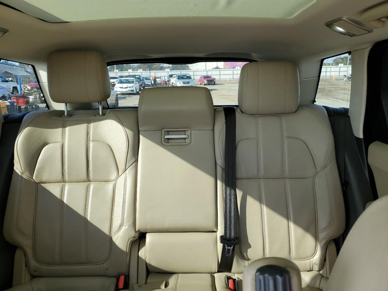 2016 Land Rover Range Rover - Image 10