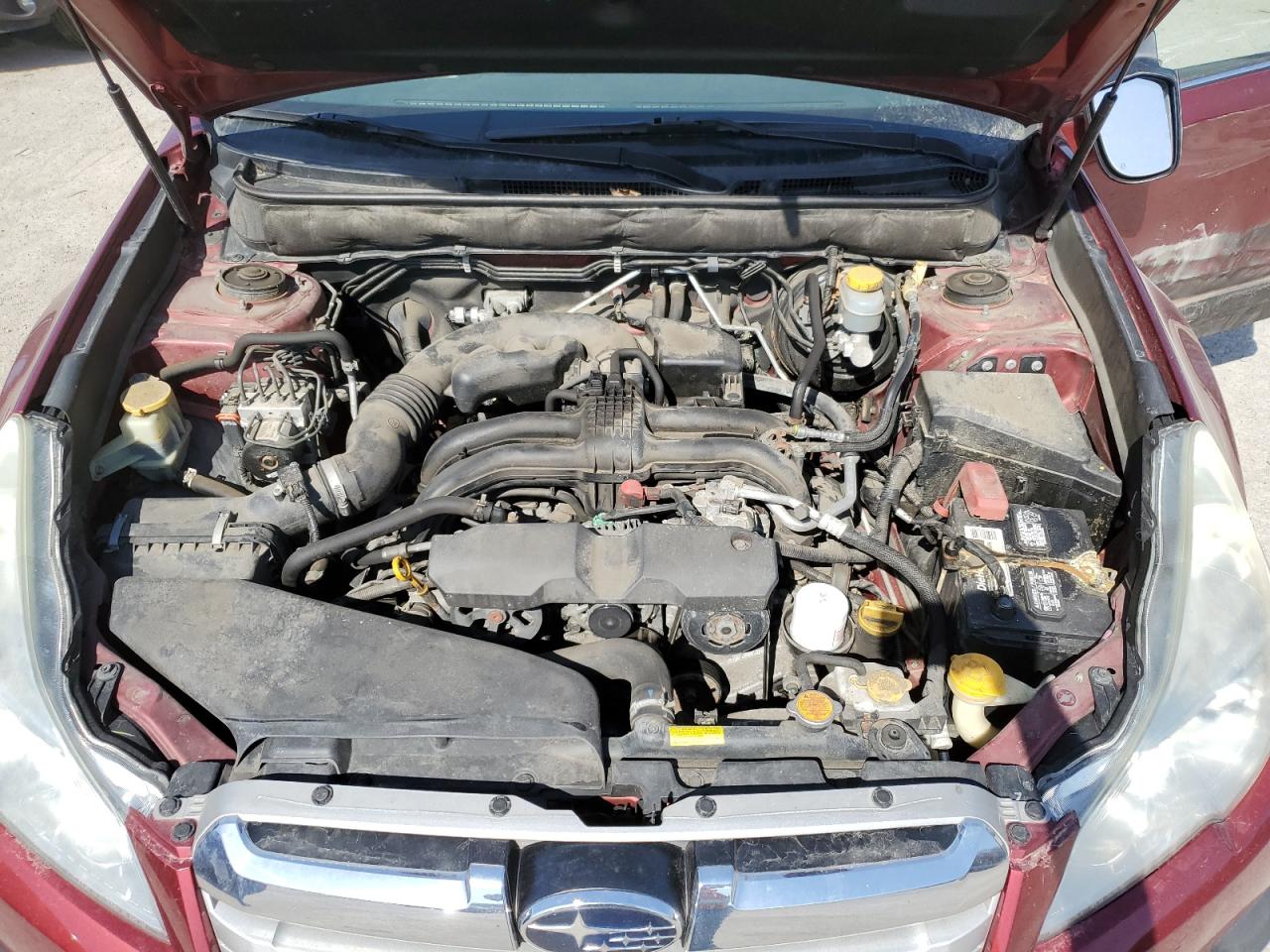2014 Subaru Outback - Image 12