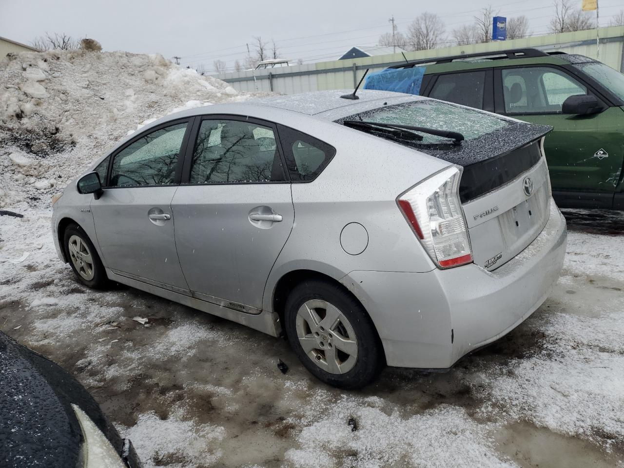 2011 Toyota Prius - Image 2