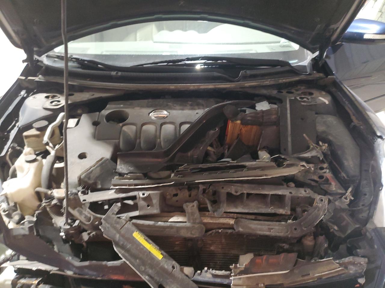 2012 Nissan Altima - Image 11