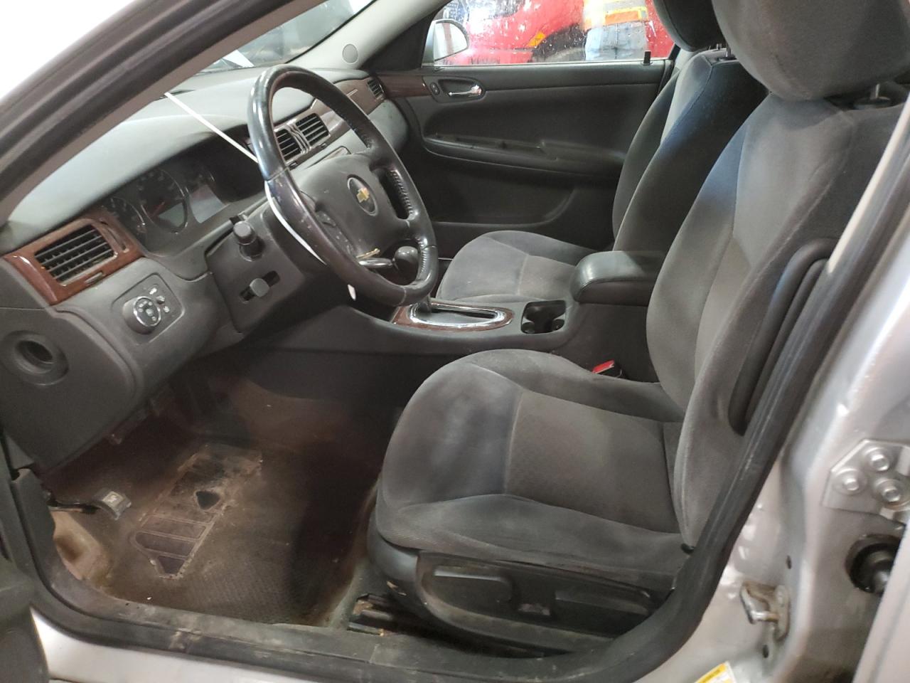 2011 Chevrolet Impala - Image 7