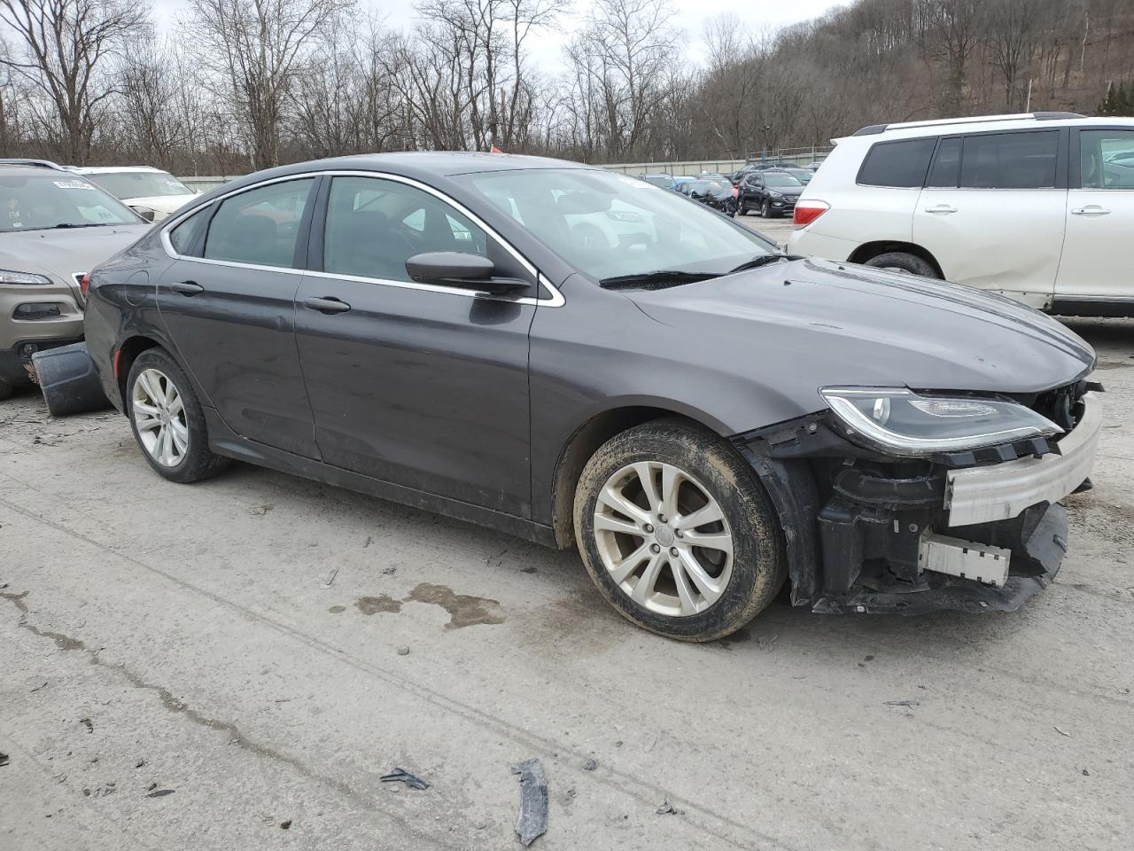 2015 Chrysler 200 - Image 4