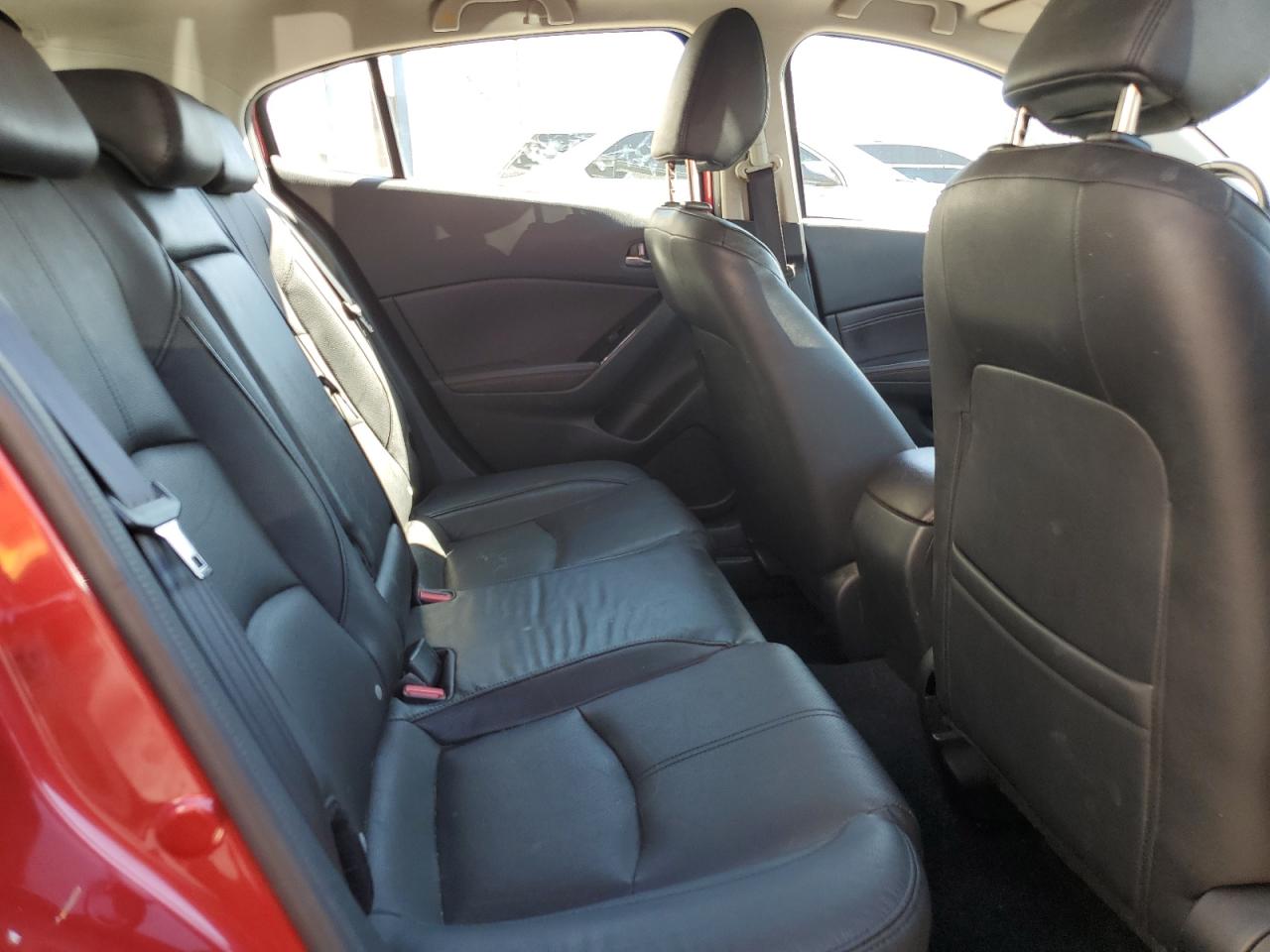 2017 Mazda 3 - Image 11