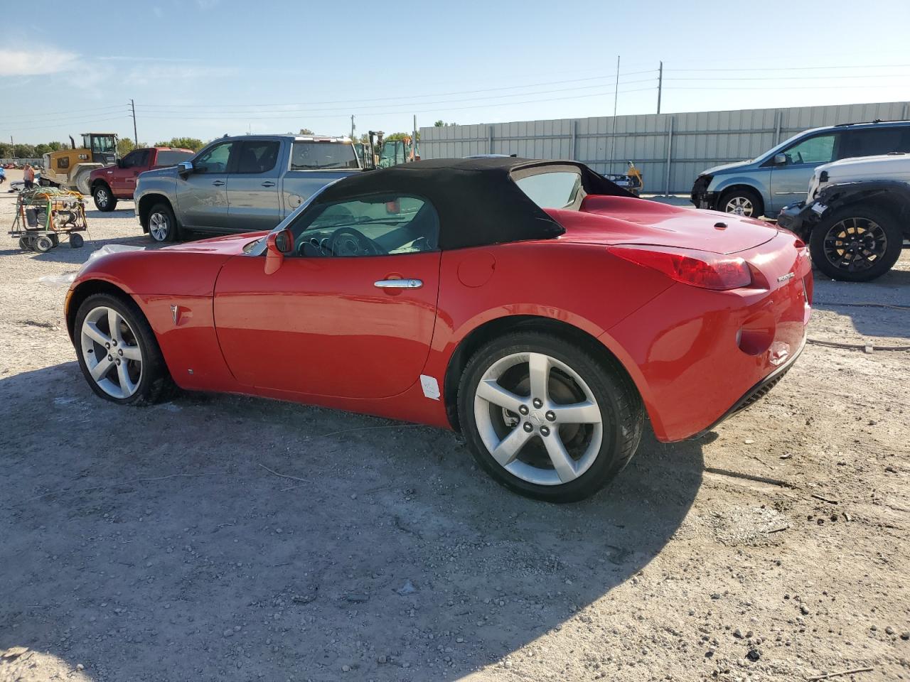 2006 Pontiac Solstice - Image 2