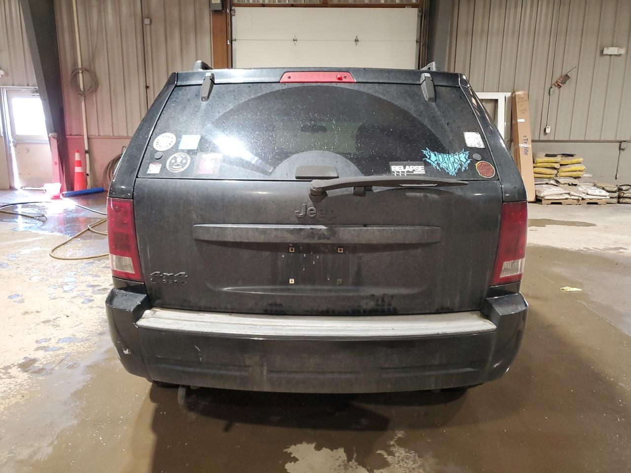 2006 Jeep Grand Cherokee - Image 6