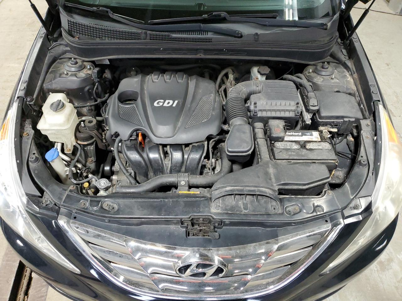 2011 Hyundai Sonata - Image 11