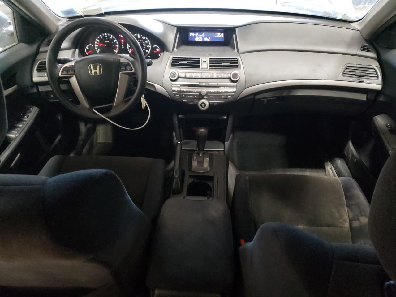 2009 Honda Accord - Image 8
