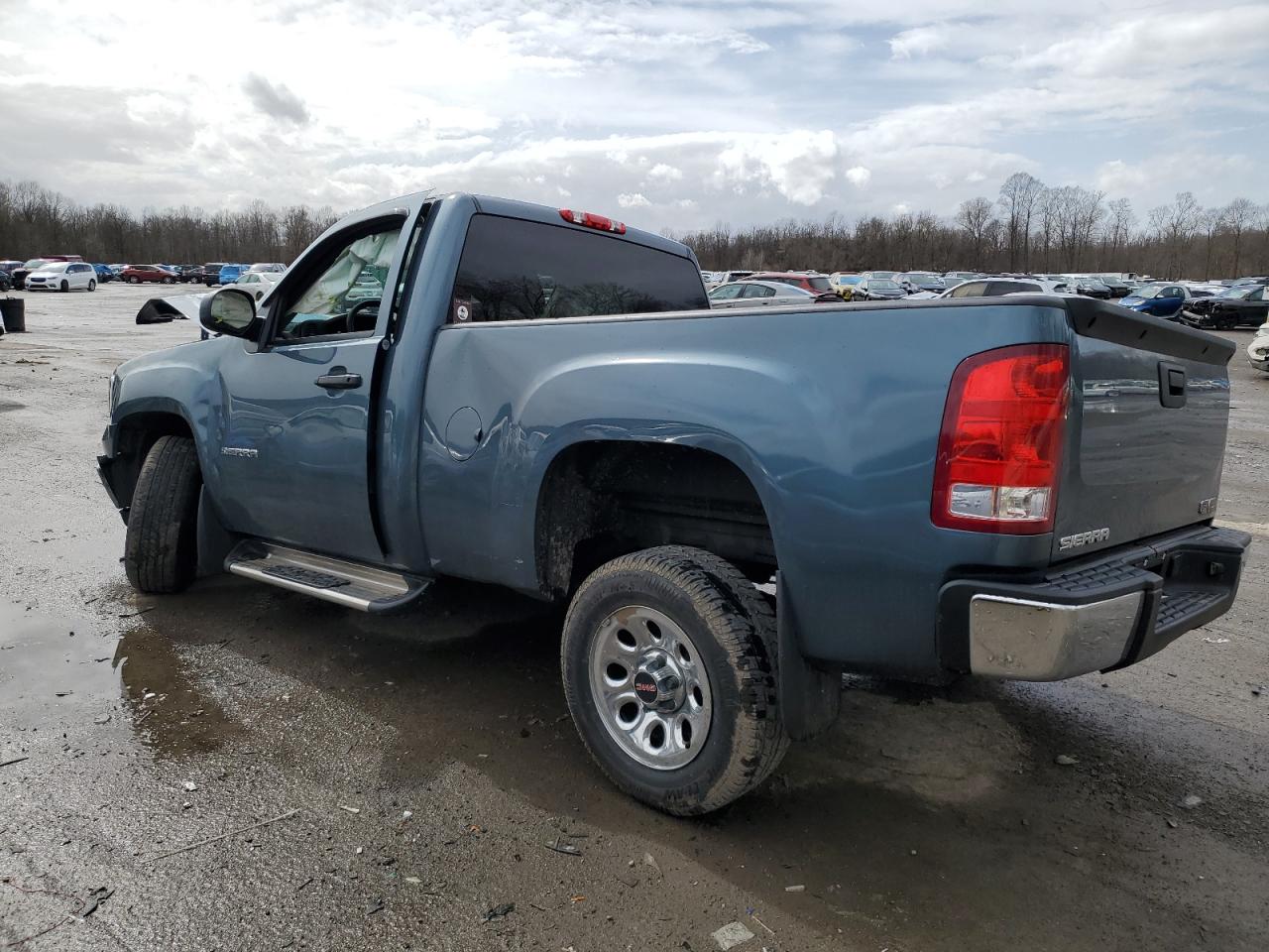 2012 GMC Sierra - Image 2