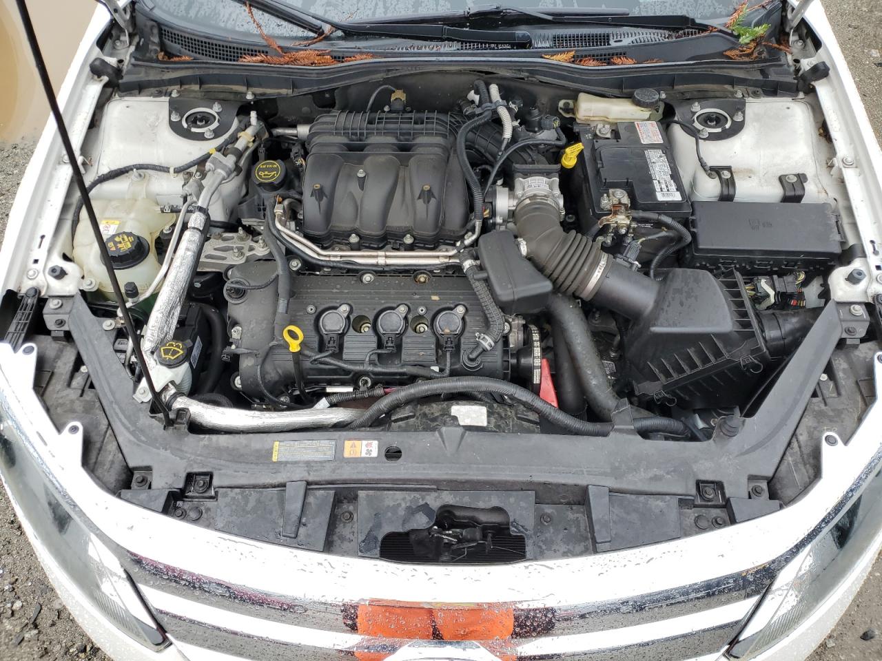 2010 Ford Fusion - Image 11