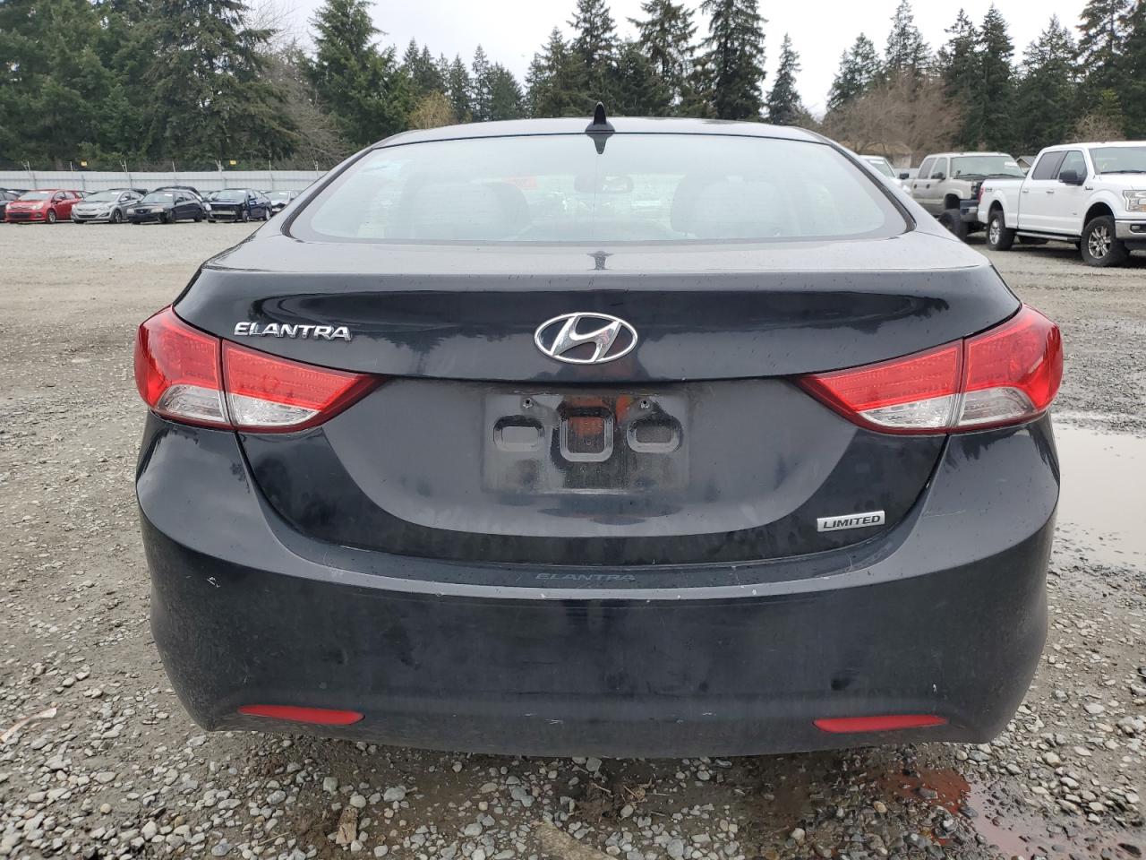 2013 Hyundai Elantra - Image 6