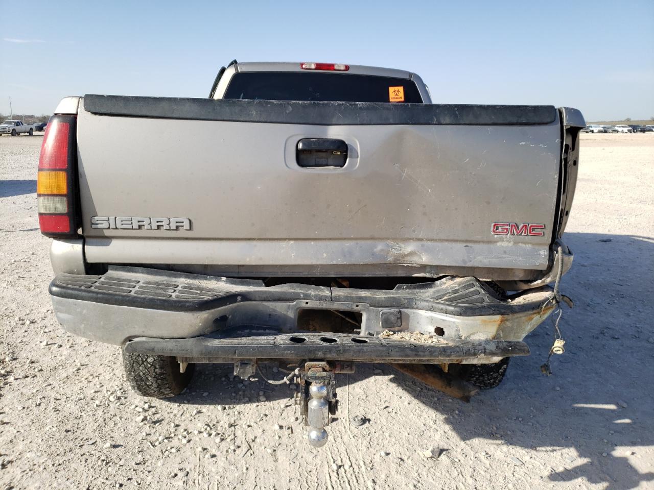 2002 GMC Sierra - Image 6
