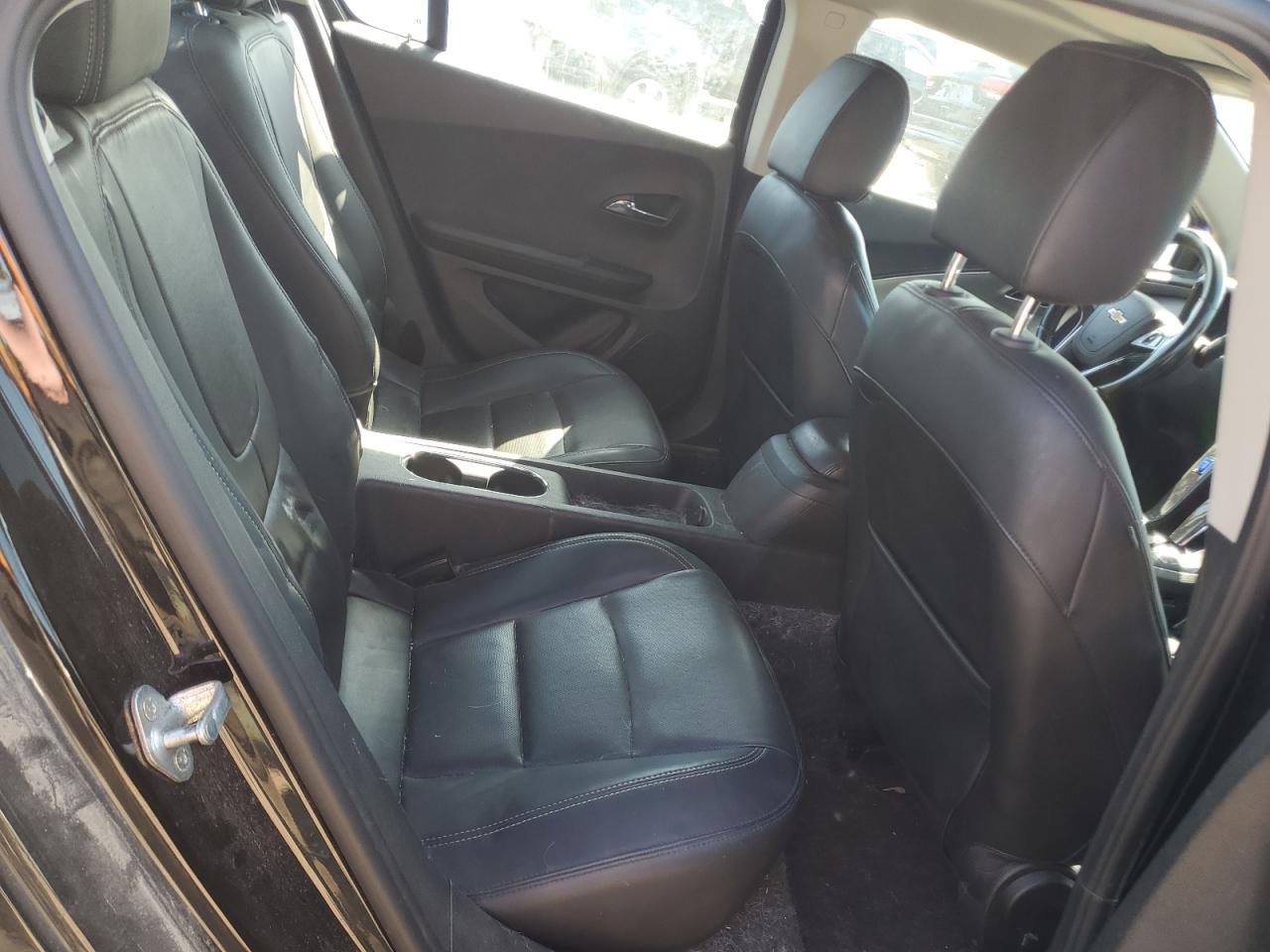 2012 Chevrolet Volt - Image 10