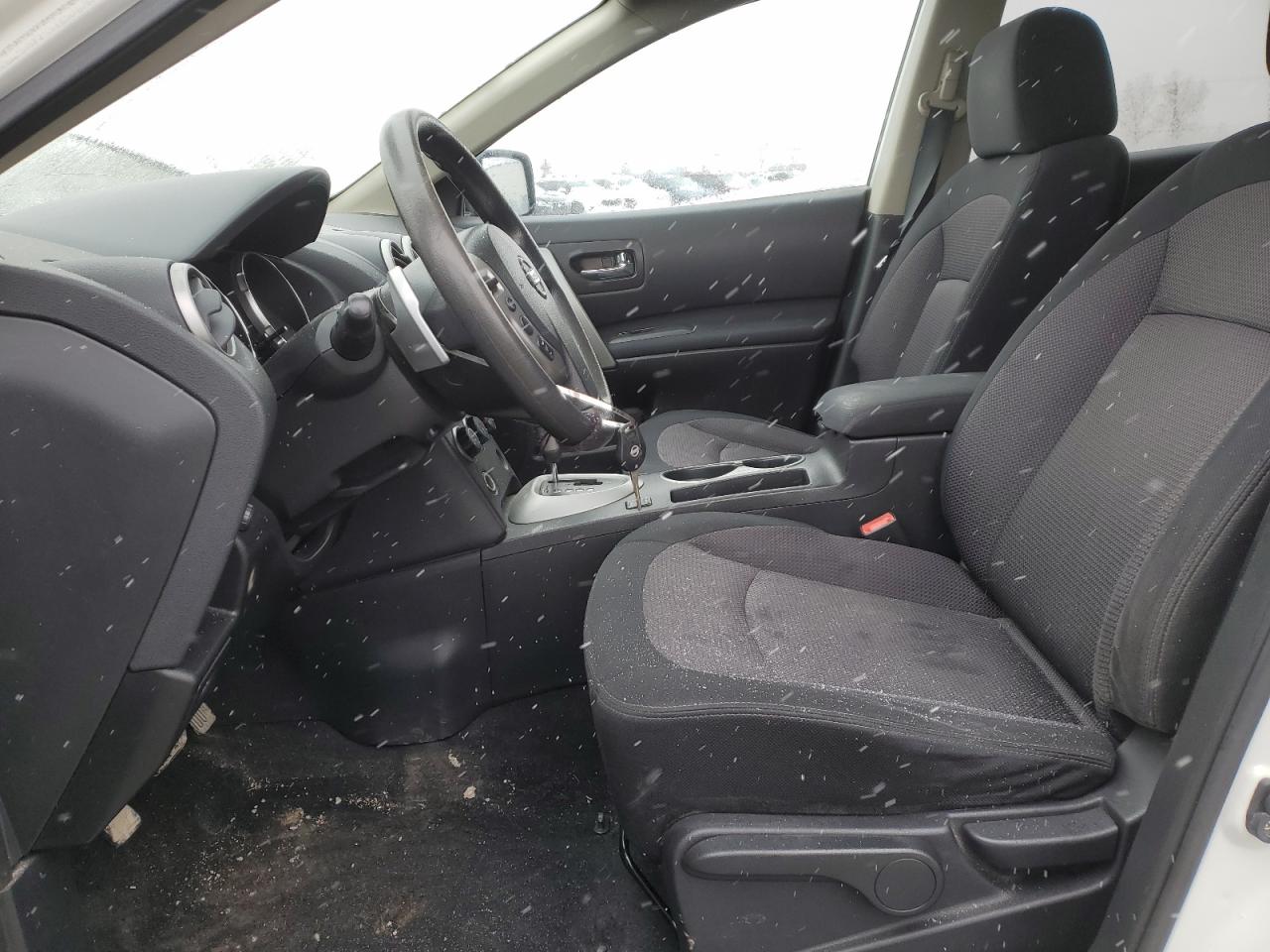 2010 Nissan Rogue - Image 7