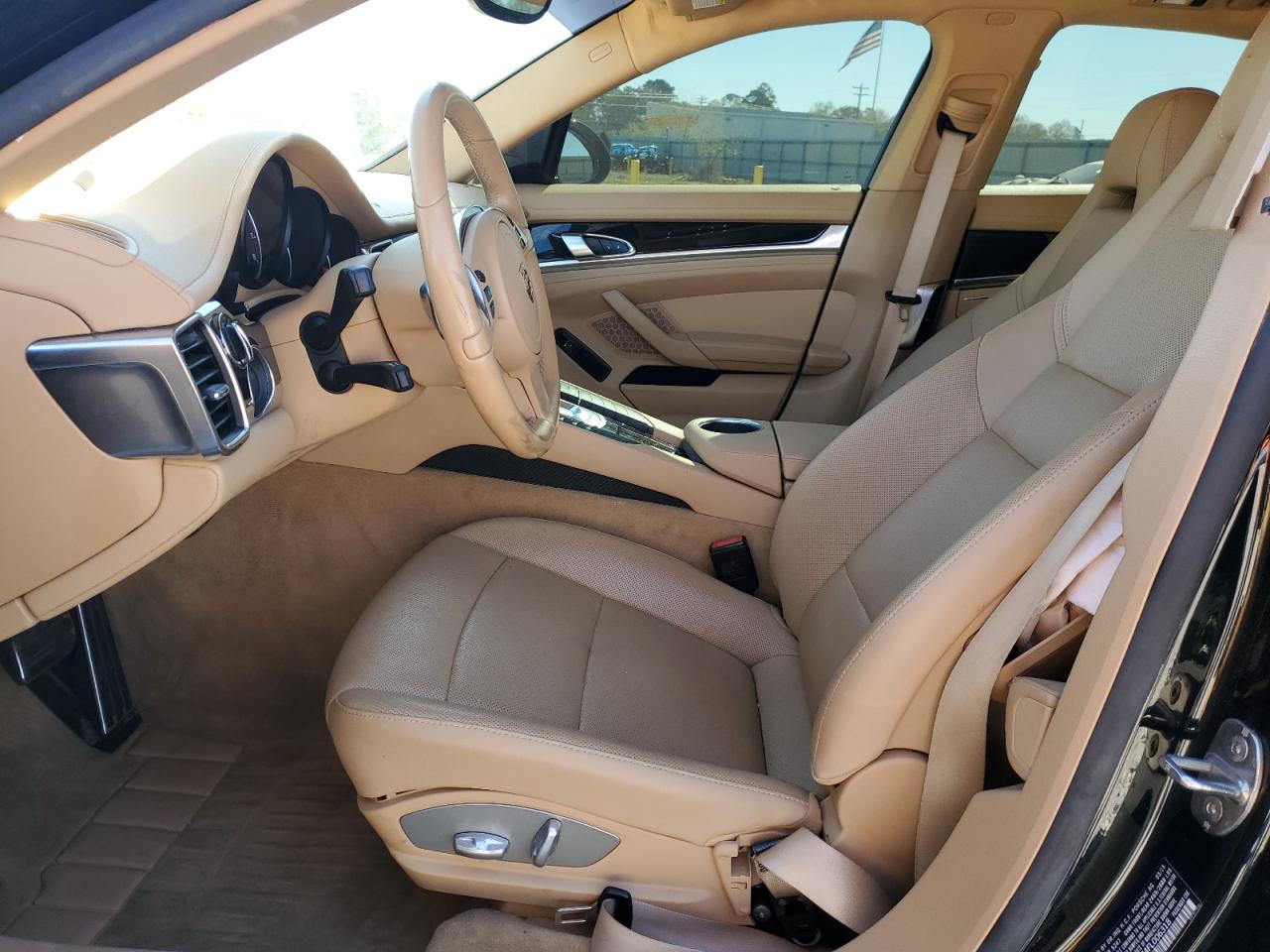 2015 Porsche Panamera 2 VIN: WP0AA2A74FL006318 Lot: 49692935