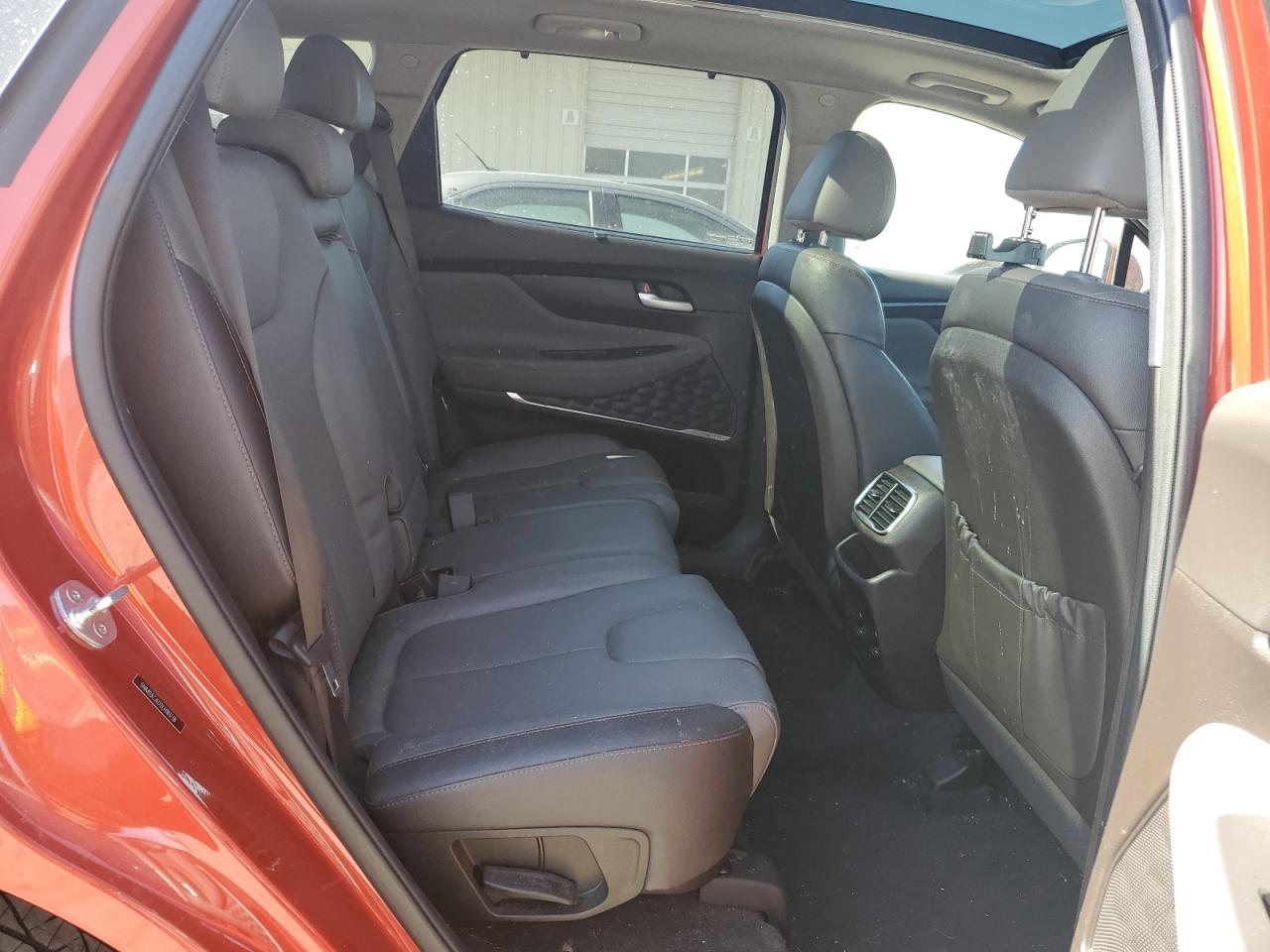 2020 Hyundai Santa Fe - Image 11