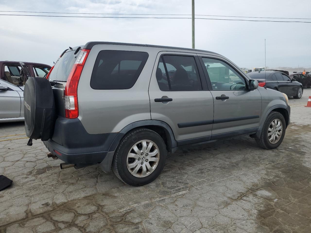 2005 Honda CR-V - Image 3