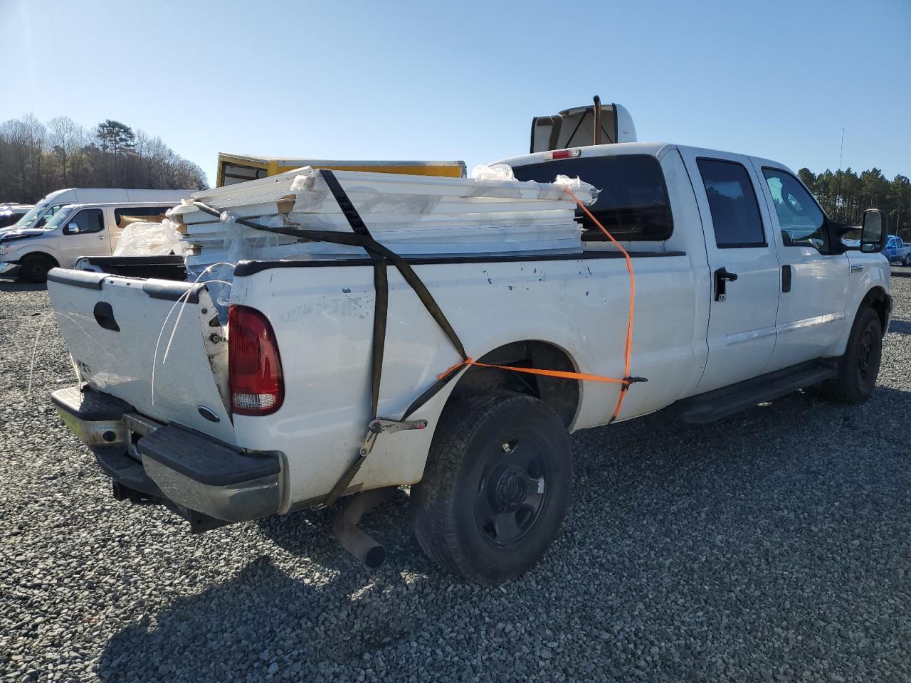 2006 Ford F350 - Image 3