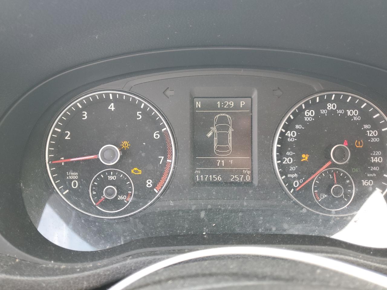 2014 Volkswagen Passat - Image 9