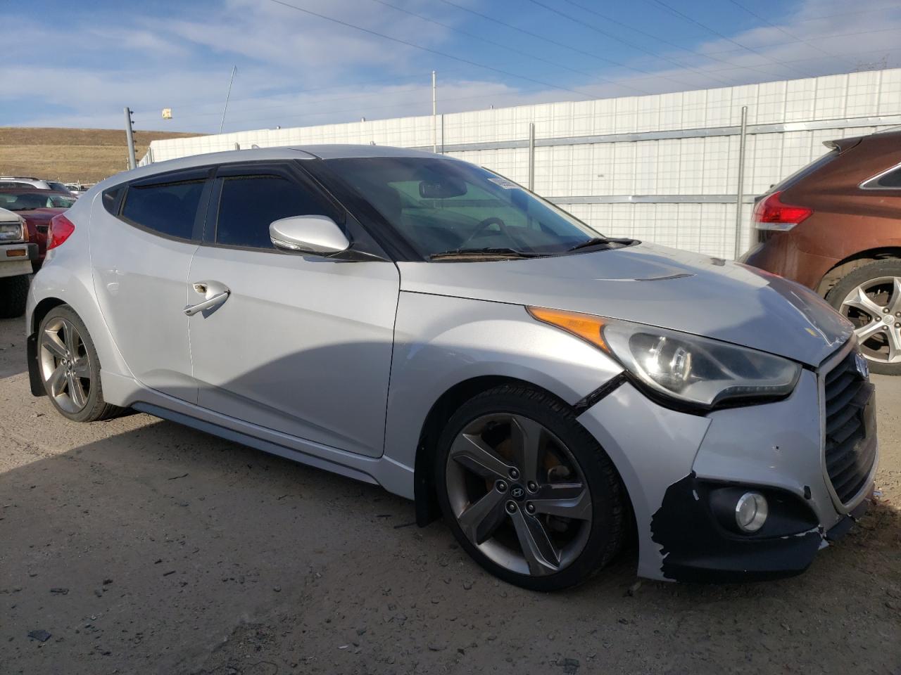 2013 Hyundai Veloster - Image 4