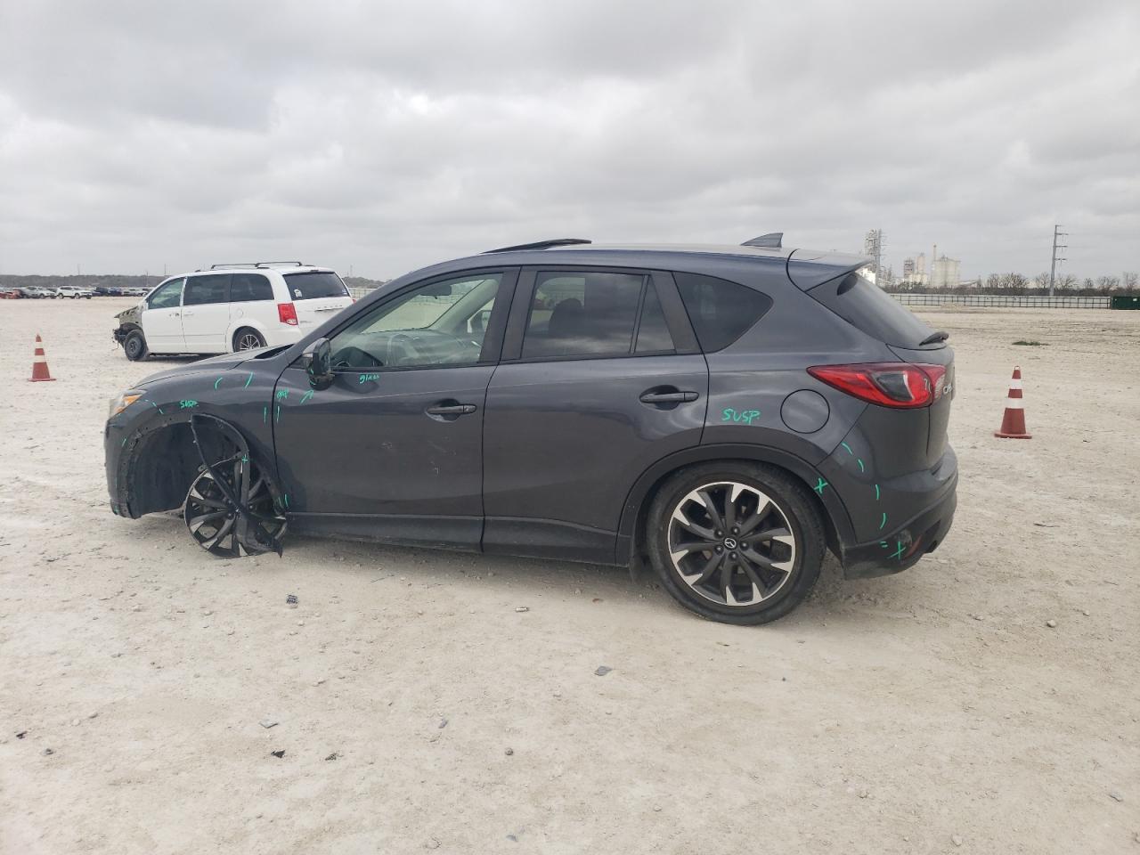 2016 Mazda CX-5 - Image 2