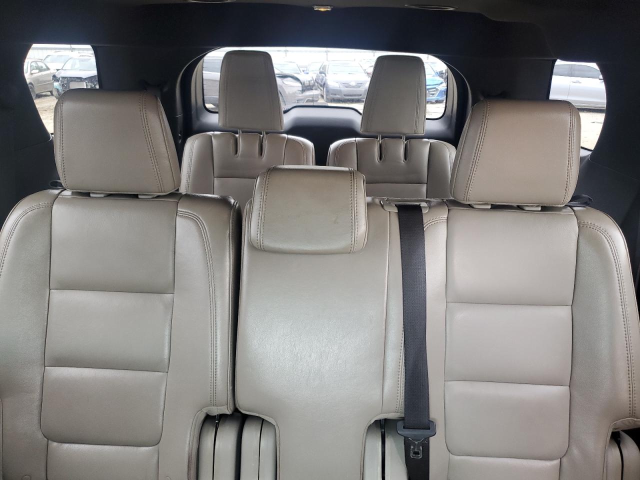 2011 Ford Explorer - Image 10