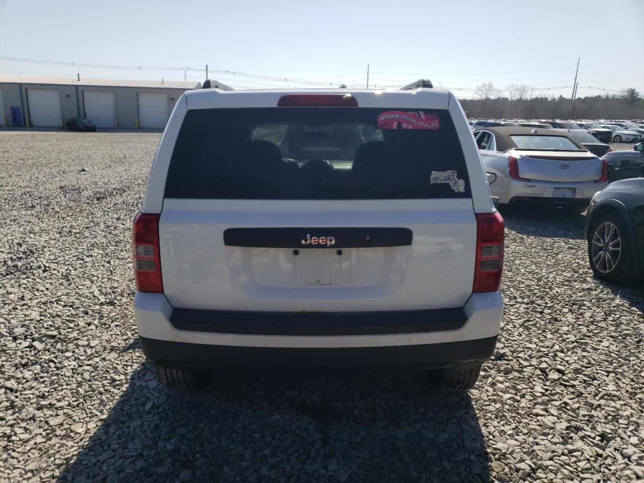2015 Jeep Liberty (Patriot) - Image 6