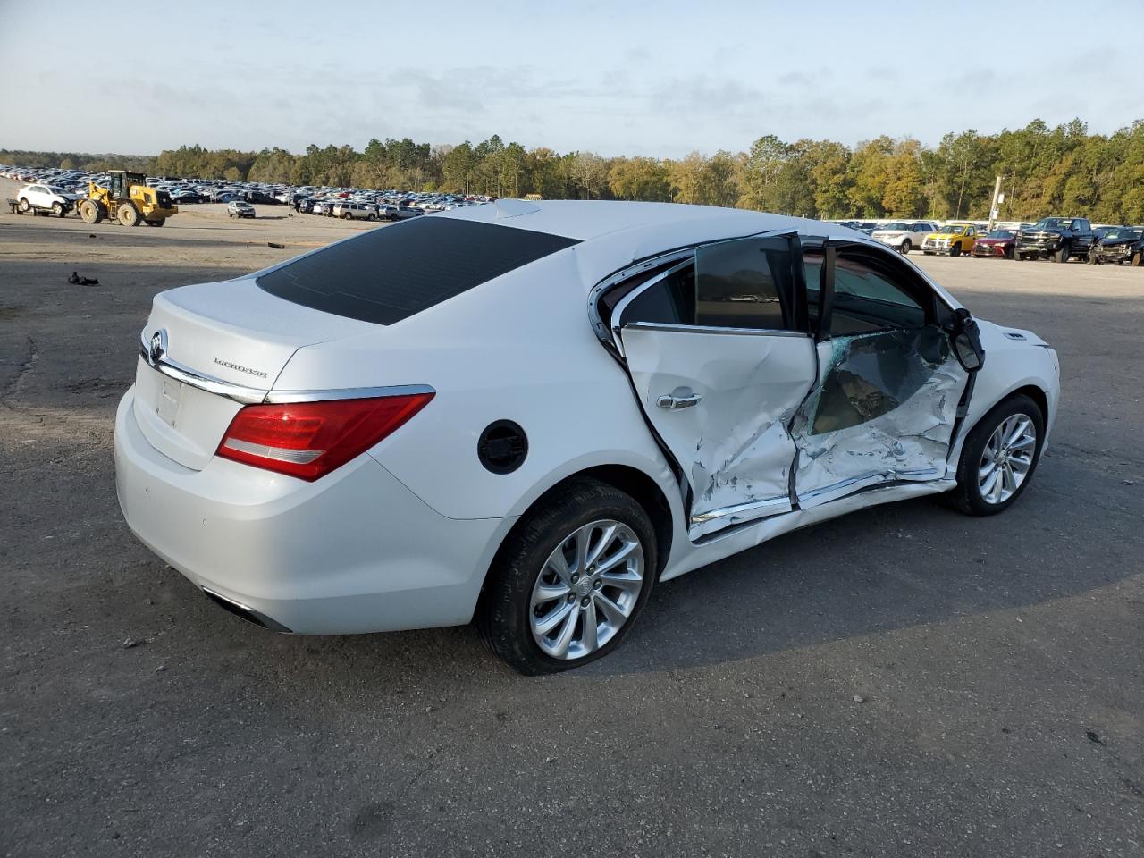 2015 Buick LaCrosse - Image 3