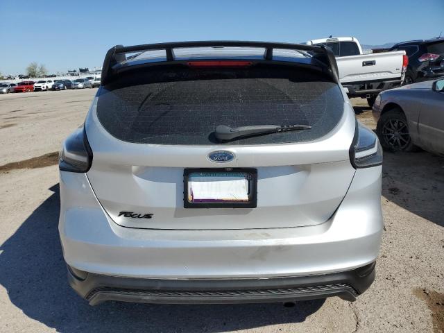  FORD FOCUS 2015 Серебристый