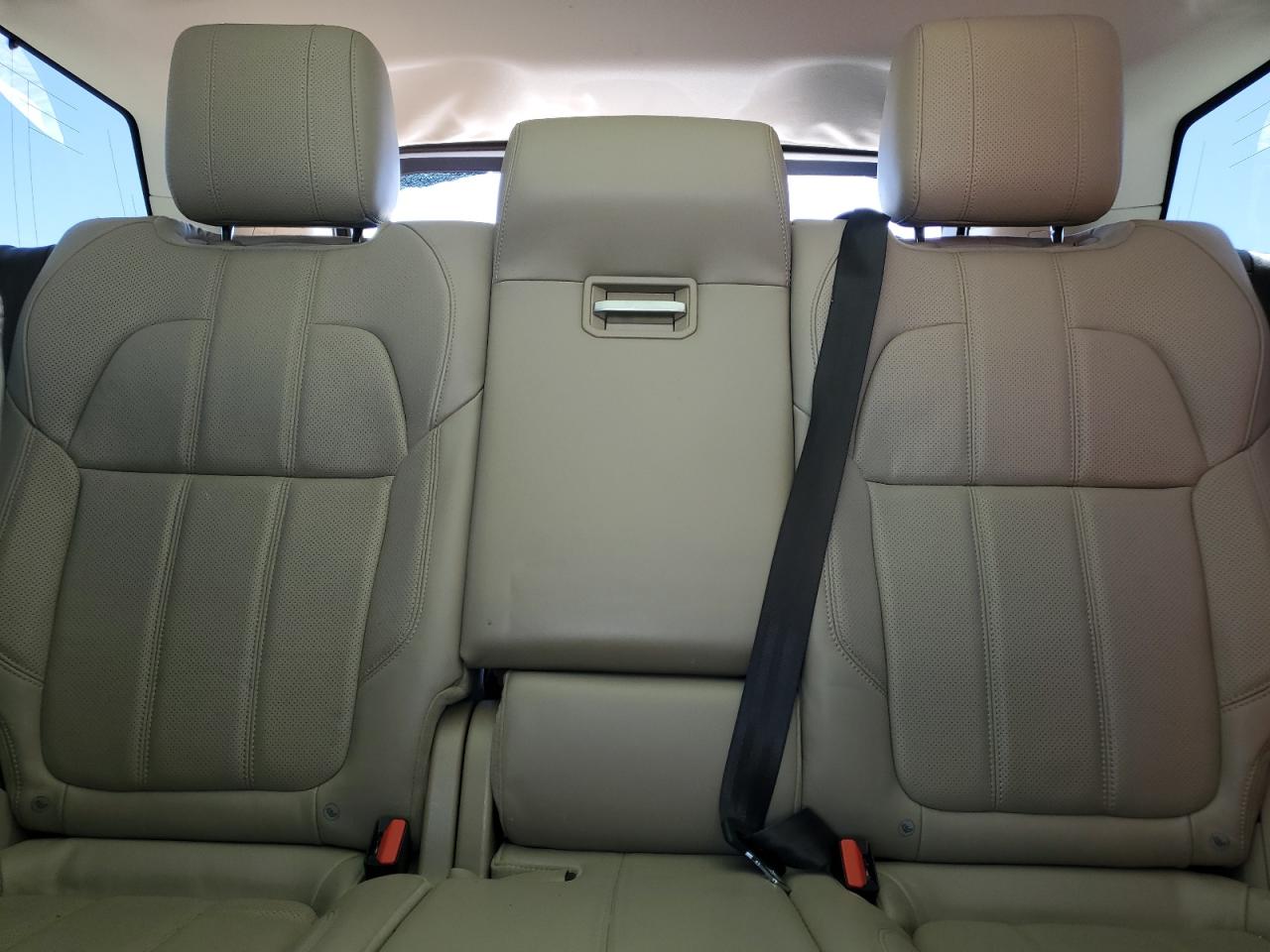 2017 Land Rover Range Rover - Image 10